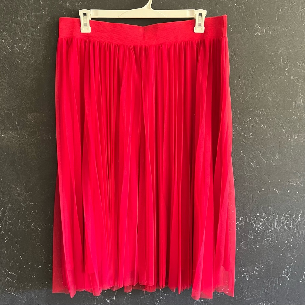 Torrid Red Tulle Skirt Size 2X